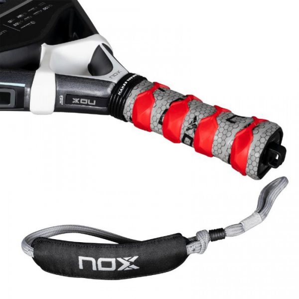 NOX QUANTUM 12K CARBON 2025 Padel Racket - Image 2